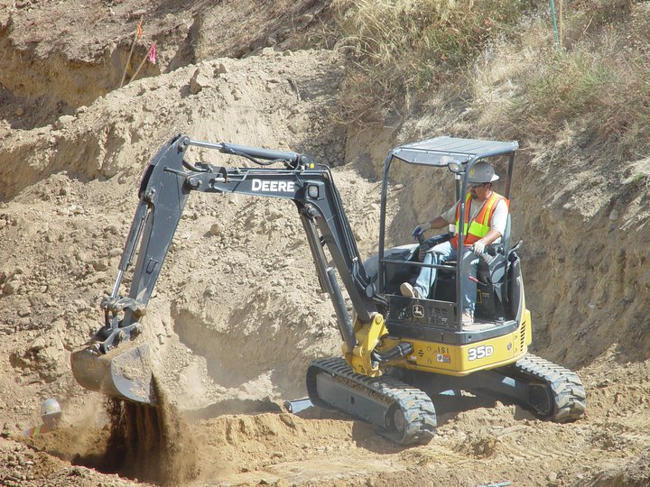 Excavator Zero Tail Swing
